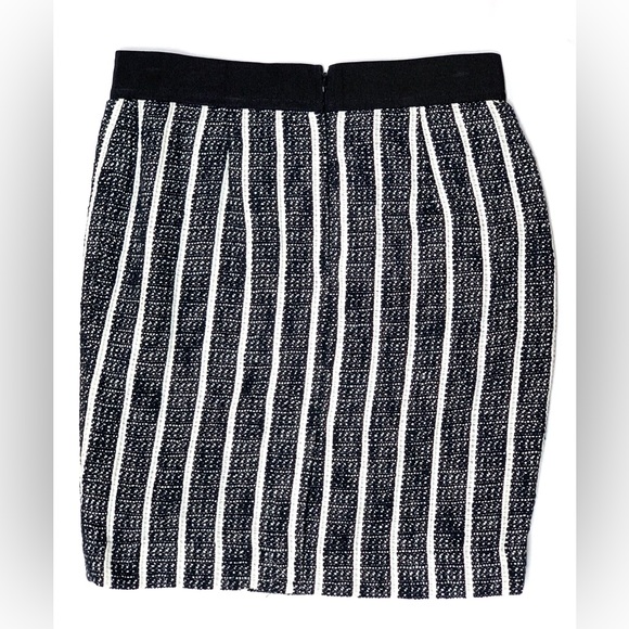 Ann Taylor 6P NWT Navy white striped crochet skirt elastic waist back zip lined - Picture 3 of 5